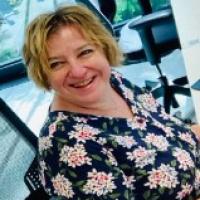 Jola Clark, Gift Register